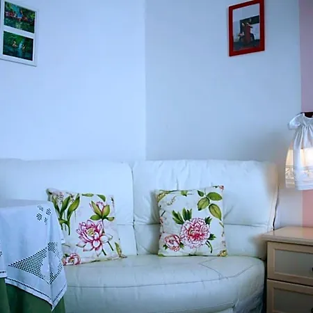 La Cascata Bed & Breakfast